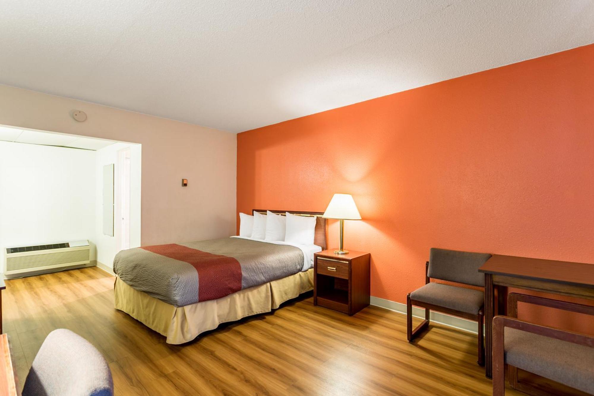 6-butte, Mt - Historic Center Hotel 2*