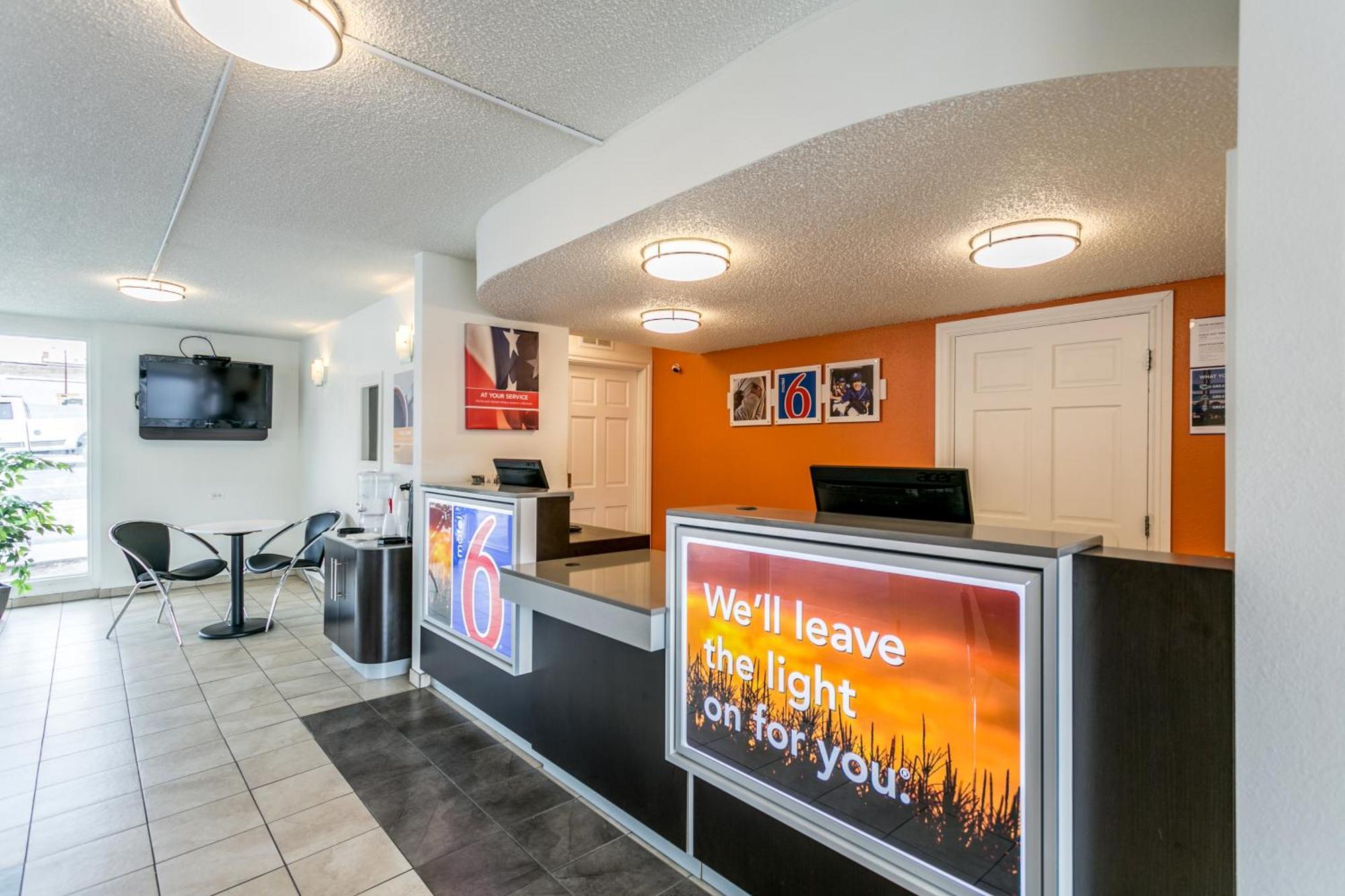 6-butte, Mt - Historic Center Hotel 2*
